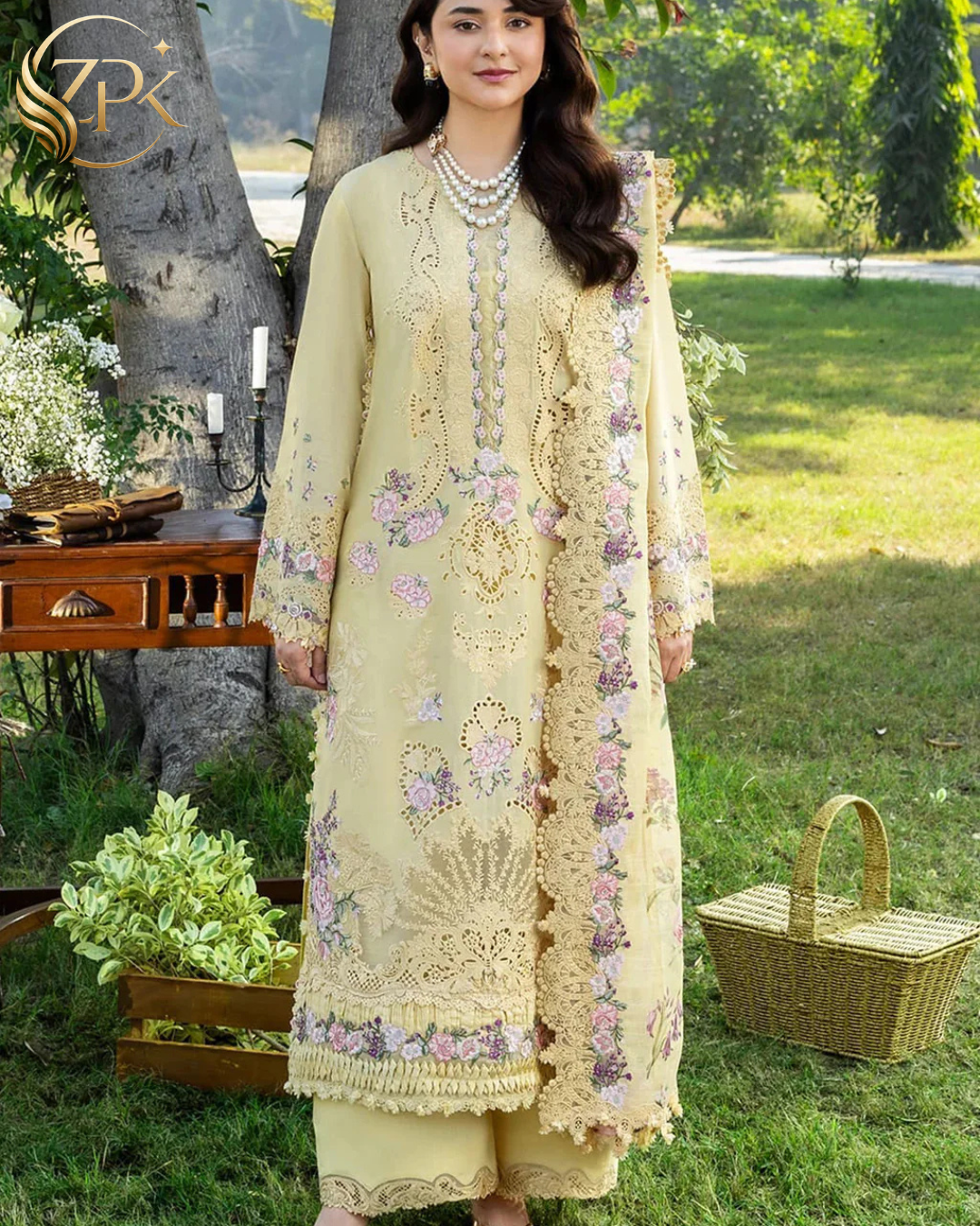 RANG RASIYA-3PC LAWN EMBROIDERED SHIRT WITH CHIFFON PRINTED EMBROIDERED DUPATTA AND TROUSER-ZPK-4801