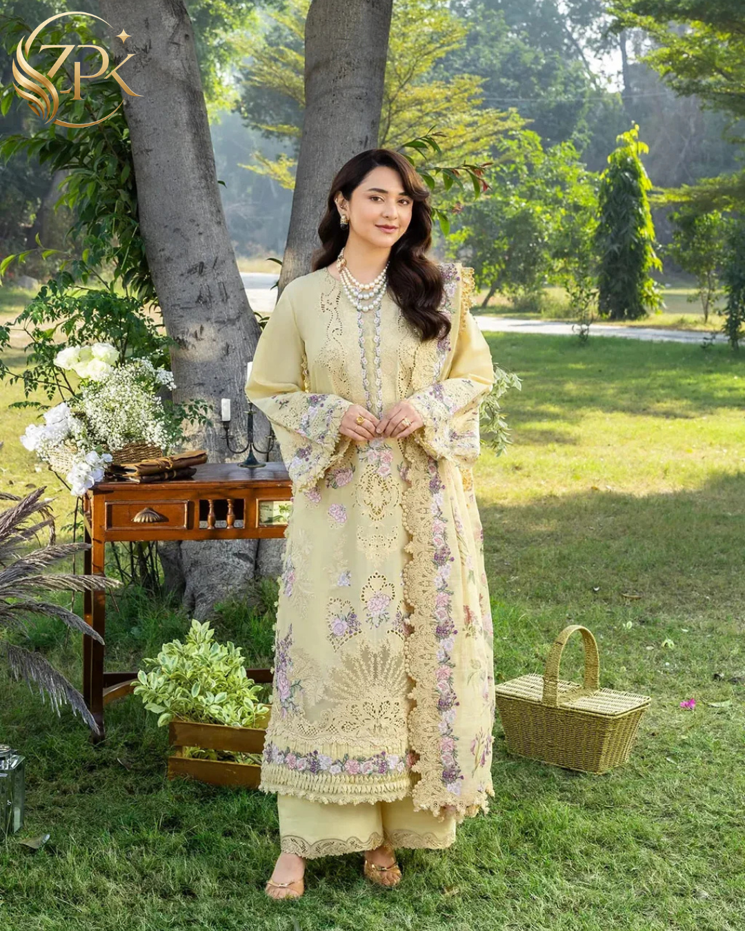 RANG RASIYA-3PC LAWN EMBROIDERED SHIRT WITH CHIFFON PRINTED EMBROIDERED DUPATTA AND TROUSER-ZPK-4801
