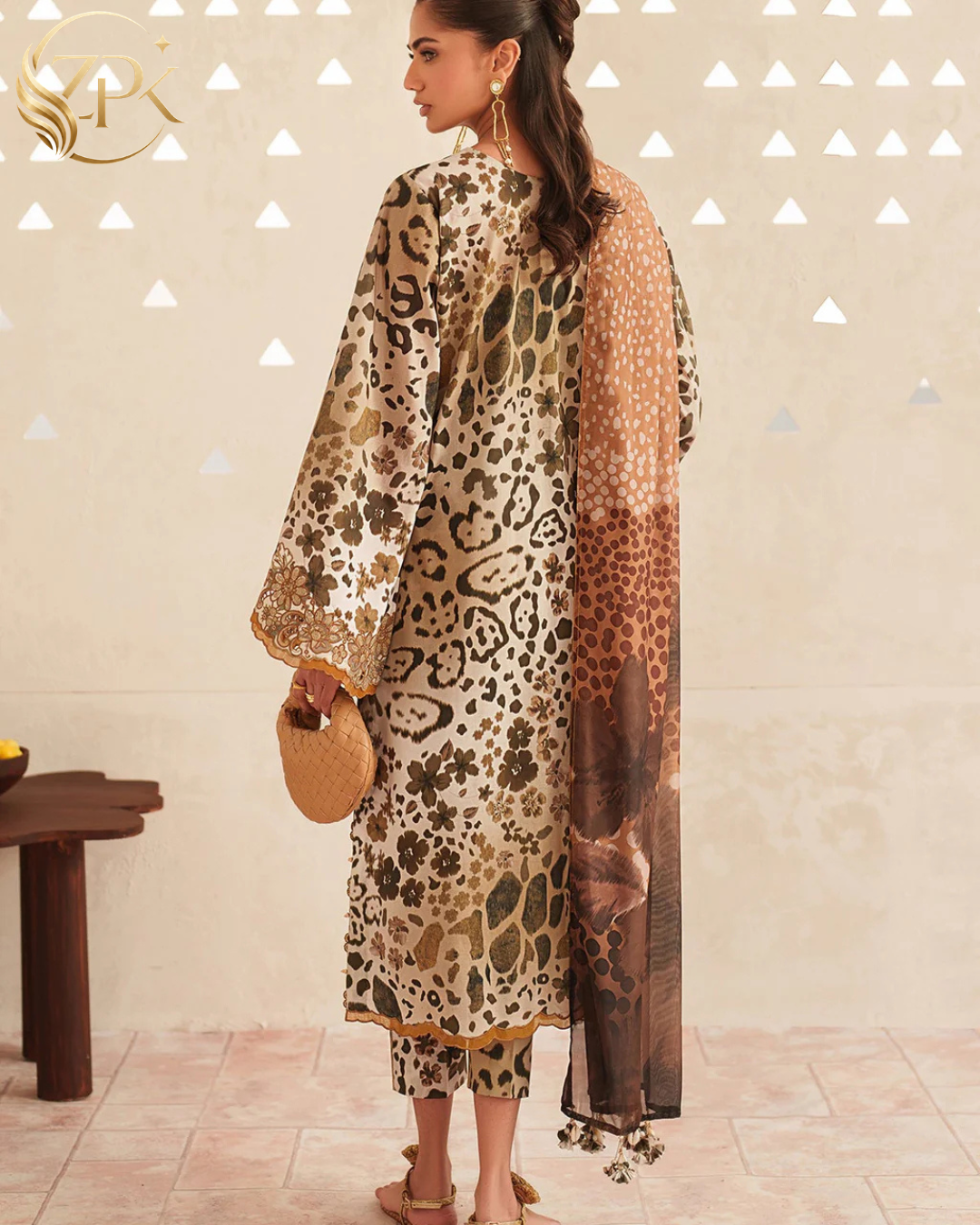 BAROQUE-3PC LAWN DIGITAL PRINTED EMB SHIRT WITH SILK PRINTED DUPATTA AND PRINTED TROUSER-ZPK-023