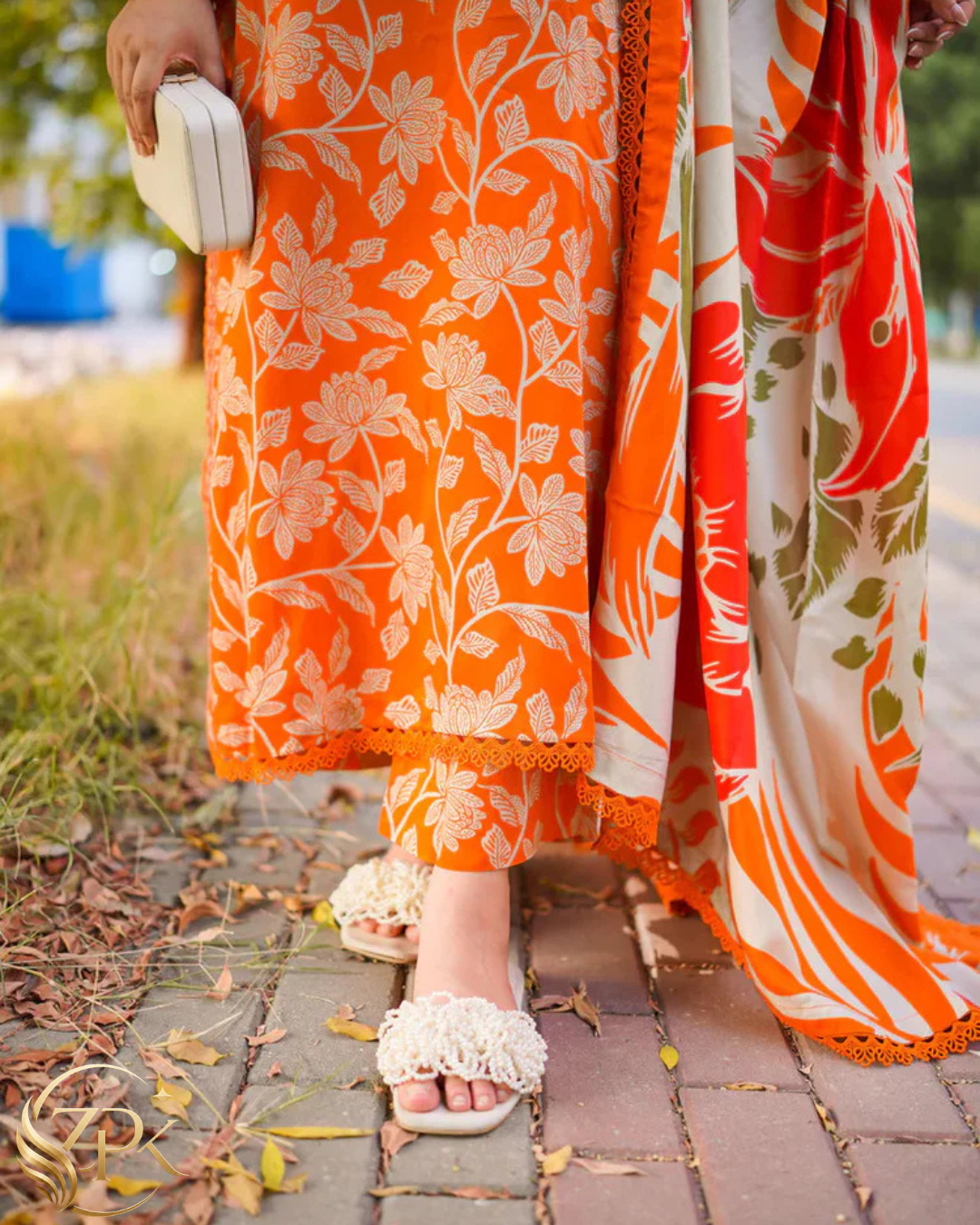ANEELAS-3PC LAWN DIGITAL PRINTED SHIRT WITH SILK PRINTED DUPATTA AND PRINTED TROUSER-ZPK-030