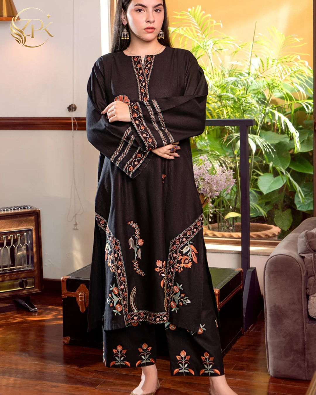 URGE-2PC LAWN EMBROIDERED SHIRT WITH EMBROIDRED TROUSER-ZPK-209