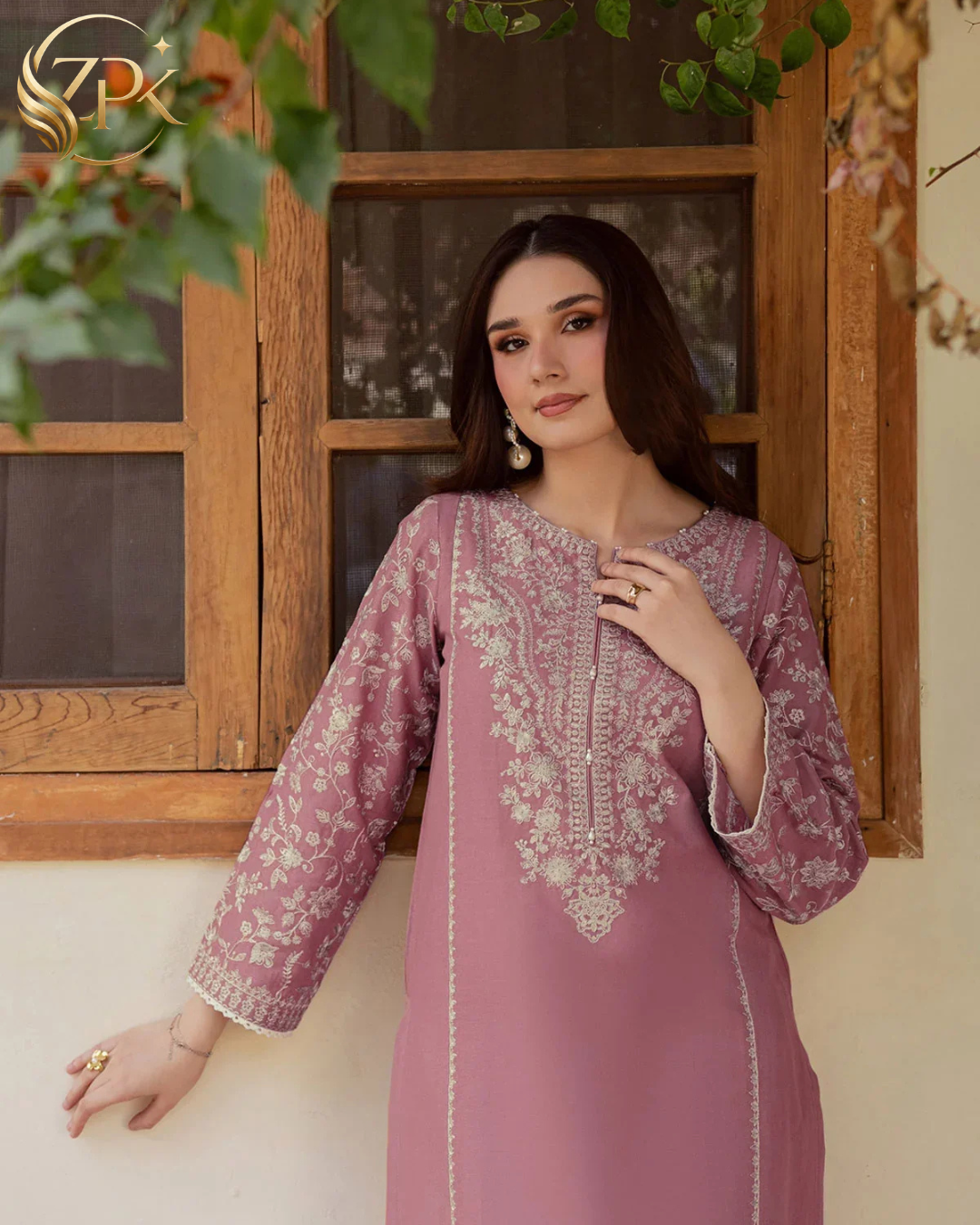 BATIK-2PC LAWN EMBROIDERED SHIRT WITH EMB SLEEVES AND EMB TROUSER-ZPK-238