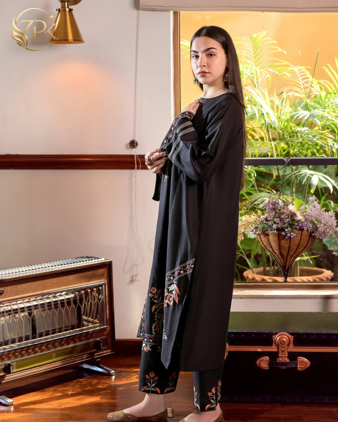 URGE-2PC LAWN EMBROIDERED SHIRT WITH EMBROIDRED TROUSER-ZPK-209