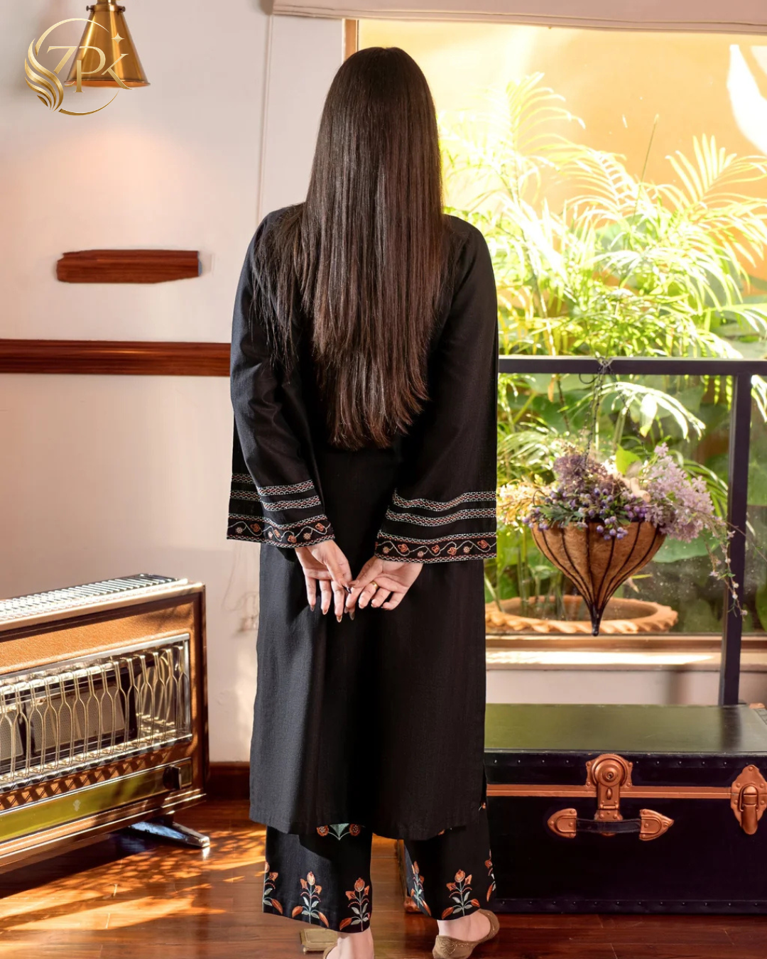 URGE-2PC LAWN EMBROIDERED SHIRT WITH EMBROIDRED TROUSER-ZPK-209