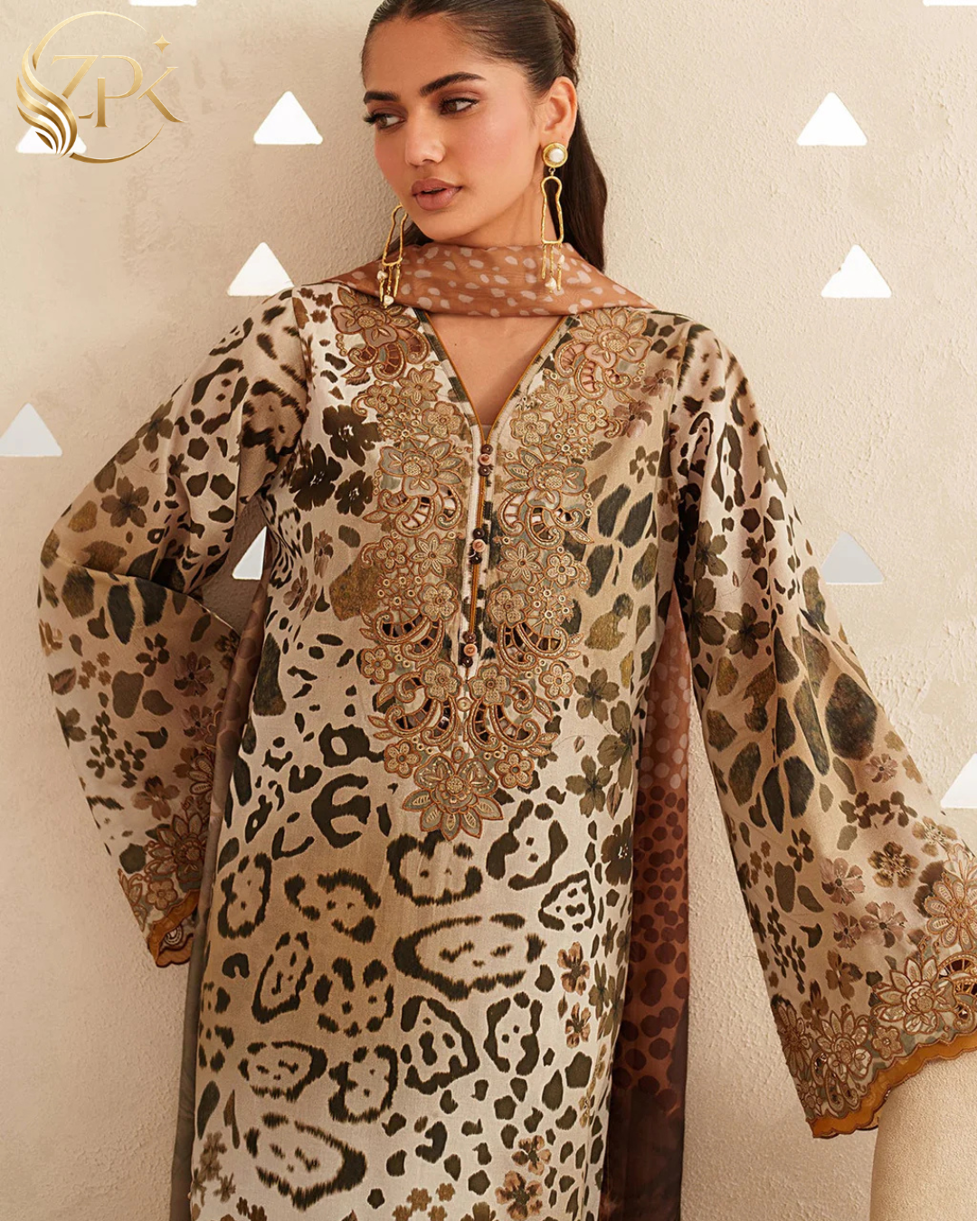 BAROQUE-3PC LAWN DIGITAL PRINTED EMB SHIRT WITH SILK PRINTED DUPATTA AND PRINTED TROUSER-ZPK-023