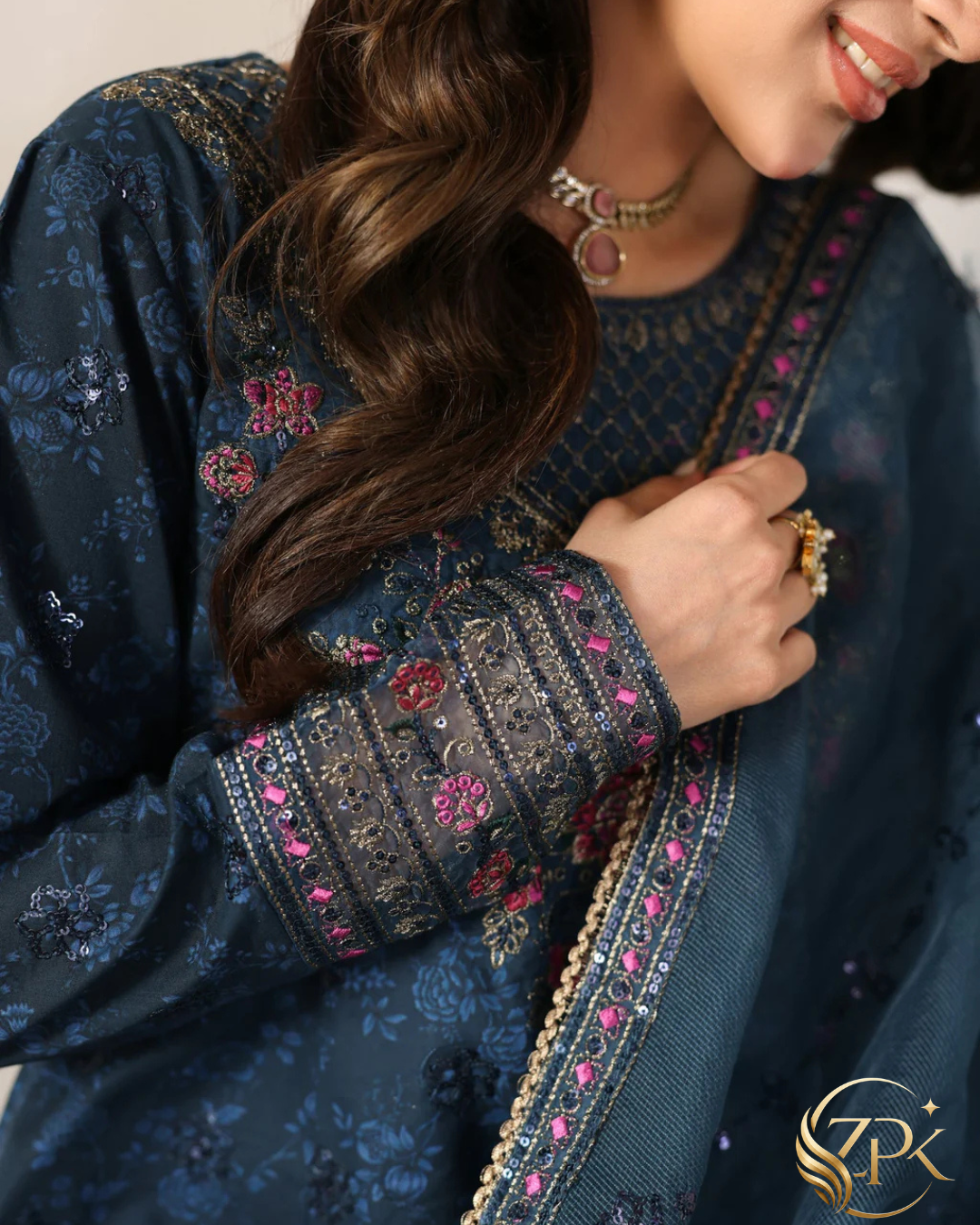 MOHAGNI-3PC LAWN PRINTED EMBROIDERED SHIRT WITH PRINT TROUSER AND ORGANZA EMBROIDERED DUPATTA -ZPK-004