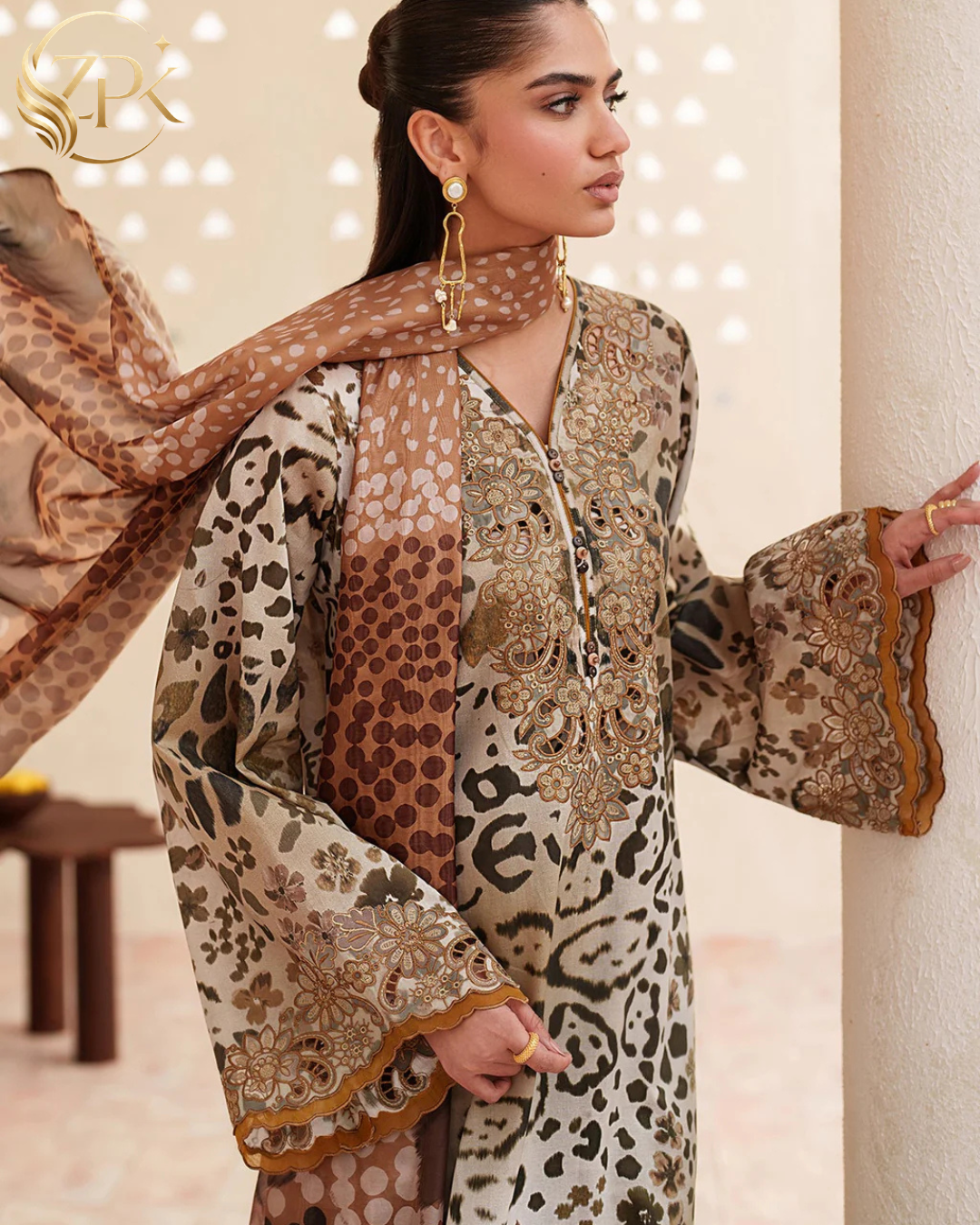 BAROQUE-3PC LAWN DIGITAL PRINTED EMB SHIRT WITH SILK PRINTED DUPATTA AND PRINTED TROUSER-ZPK-023